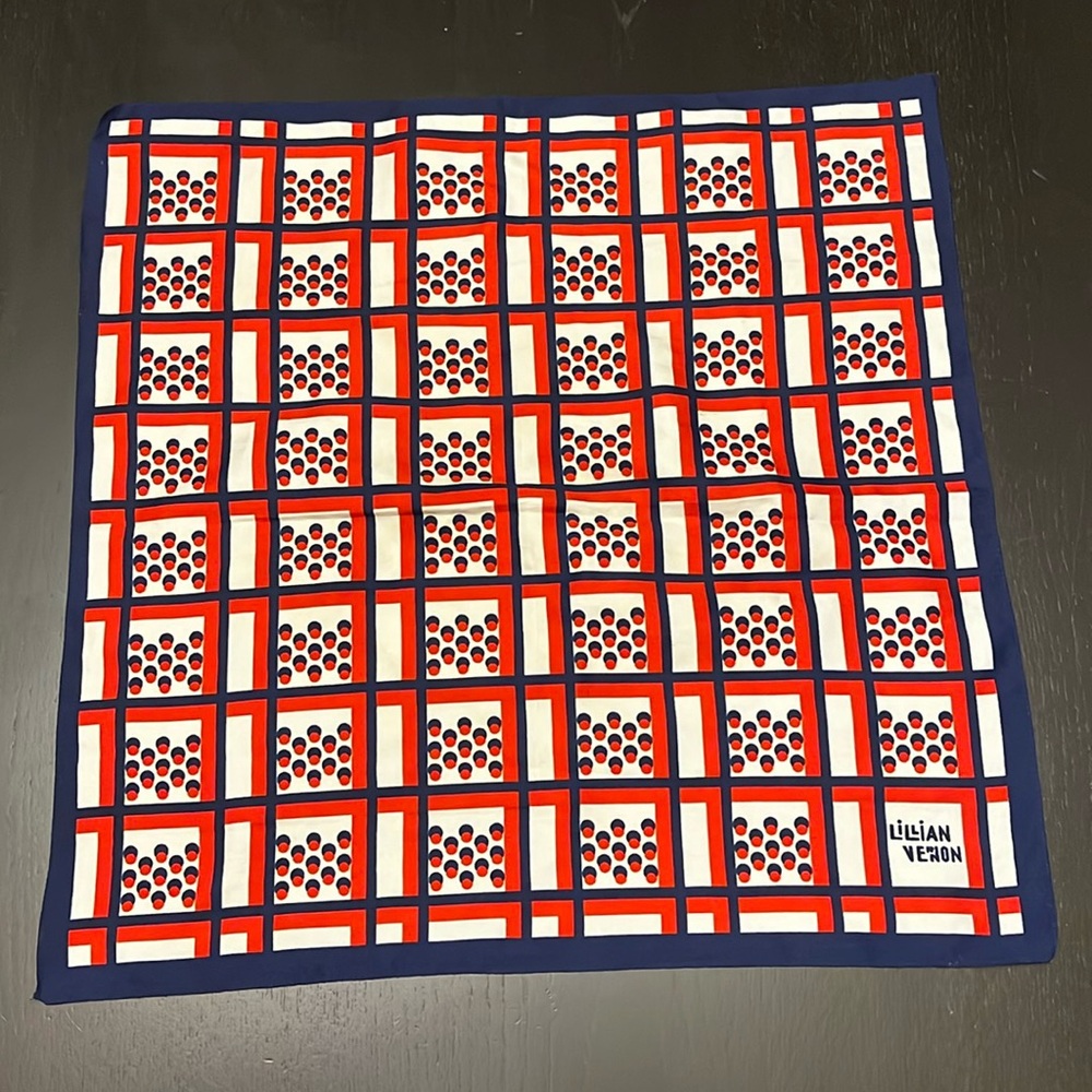 CT862 Lillian Vernon Vintage Red, White & Blue Ladies Scarf